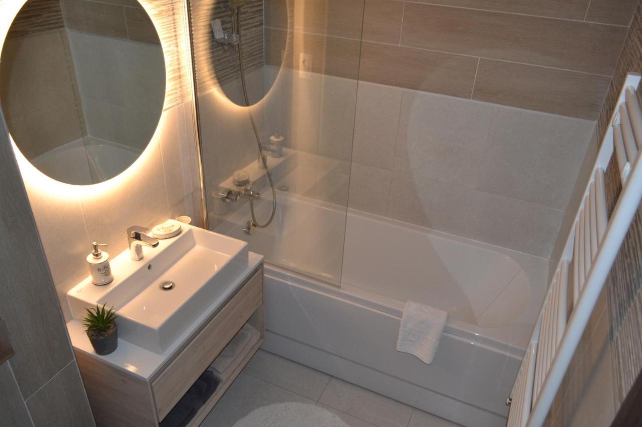 Wonderful Apartment Brasov Luaran gambar