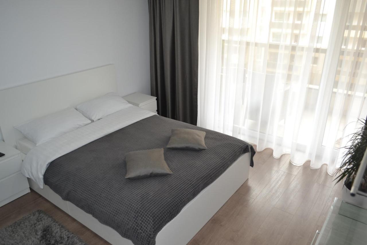 Wonderful Apartment Brasov Luaran gambar