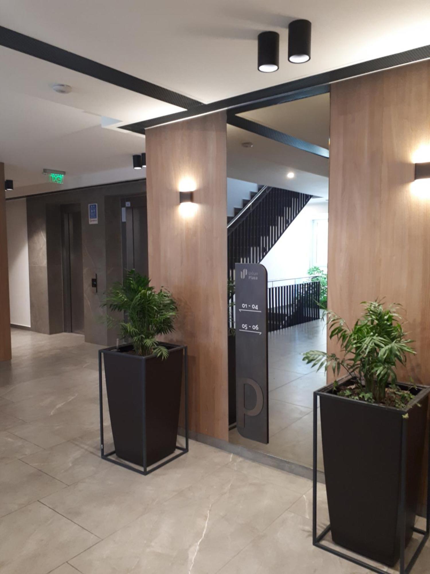 Wonderful Apartment Brasov Luaran gambar