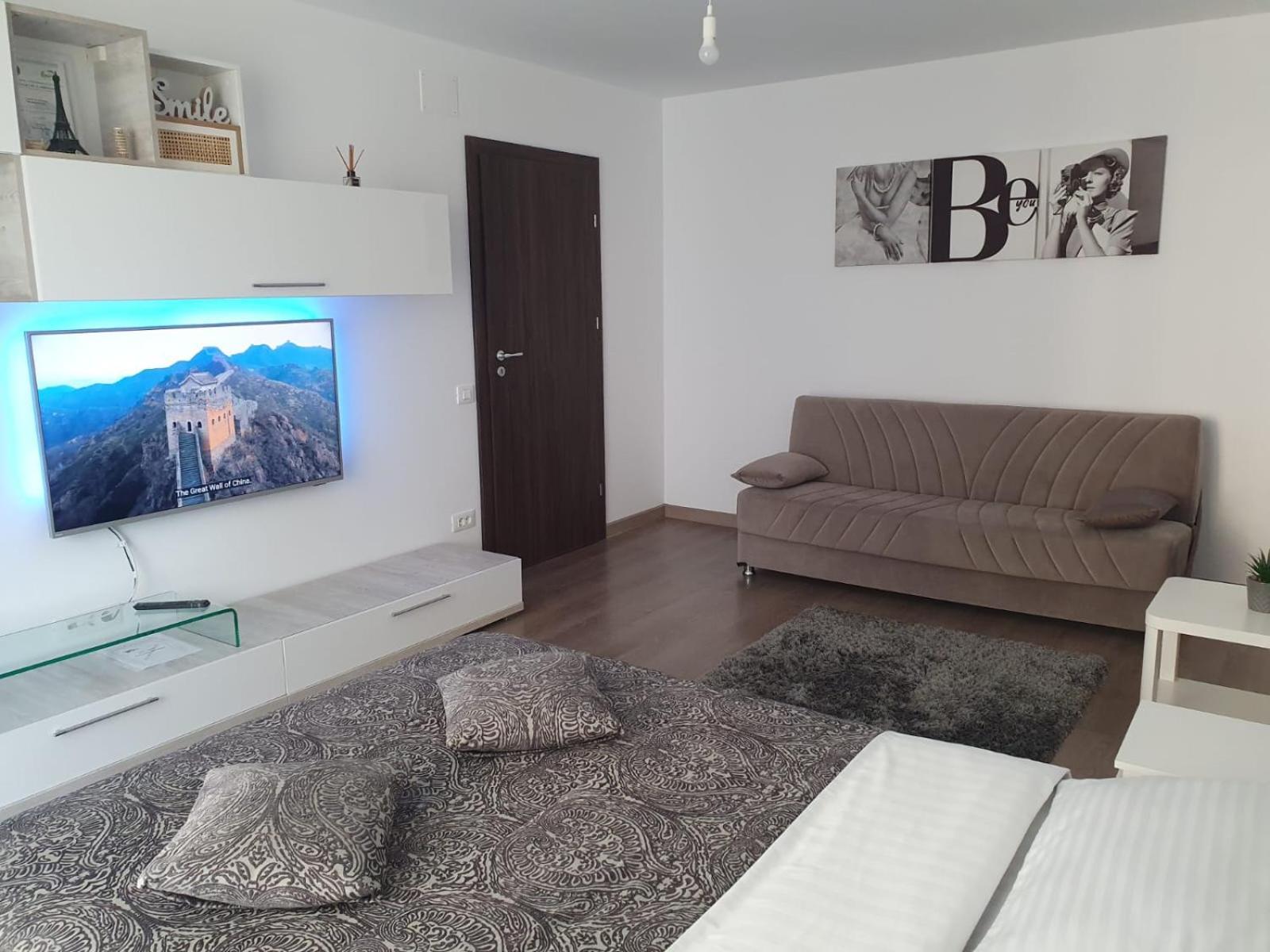 Wonderful Apartment Brasov Luaran gambar